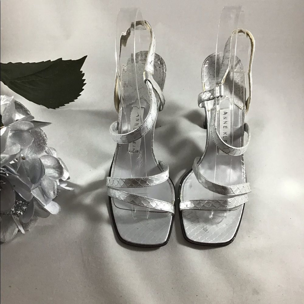 Anne Klein silver heel size 7.5